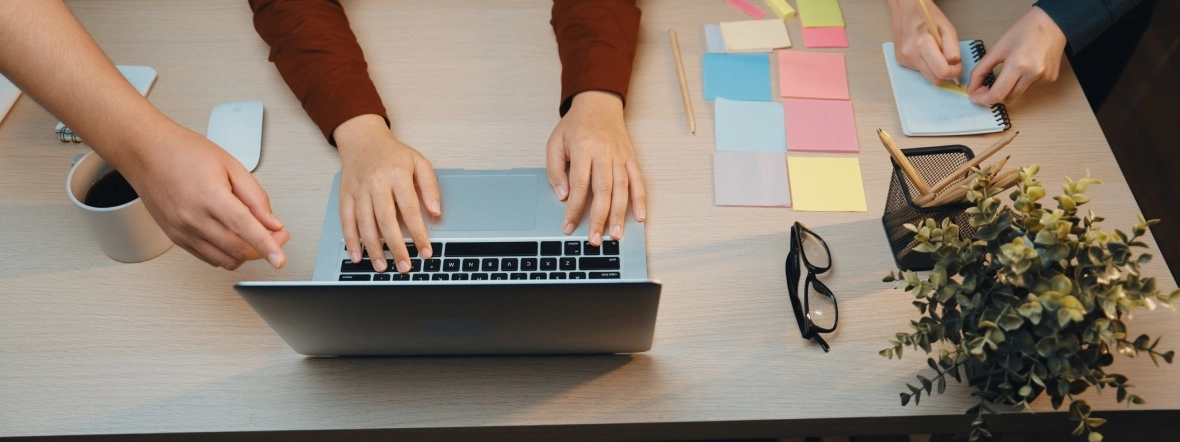 Najlepsze laptopy 14 cali – ranking i poradnik zakupowy