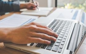 Jak sprawdzić, jaki mam model laptopa? Podpowiadamy!