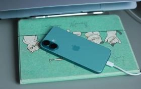 iPhone 18 bez USB-C i z magnetyczną wtyczką? Viral z TikToka mija się z prawdą
