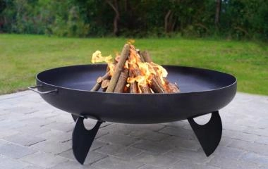 Palenisko ogrodowe &ndash; żeliwne, ceglane czy kamienne? Jakie wybrać?