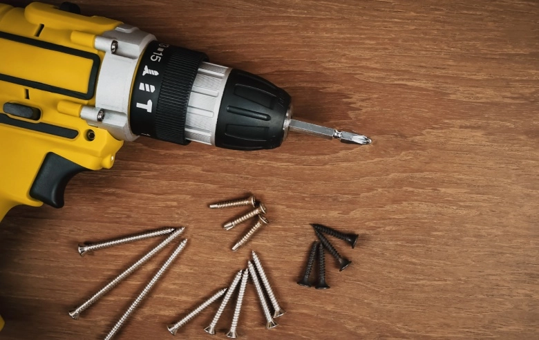Na co zwrócić uwagę przy zakupie wiertarko-wkrętarki akumulatorowej?