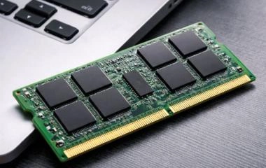 Jak zwiększyć pamięć RAM w laptopie? Poradnik krok po kroku