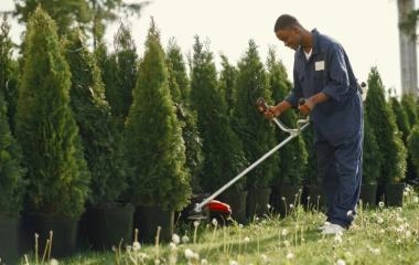 Jak nawinąć żyłkę do podkaszarki?