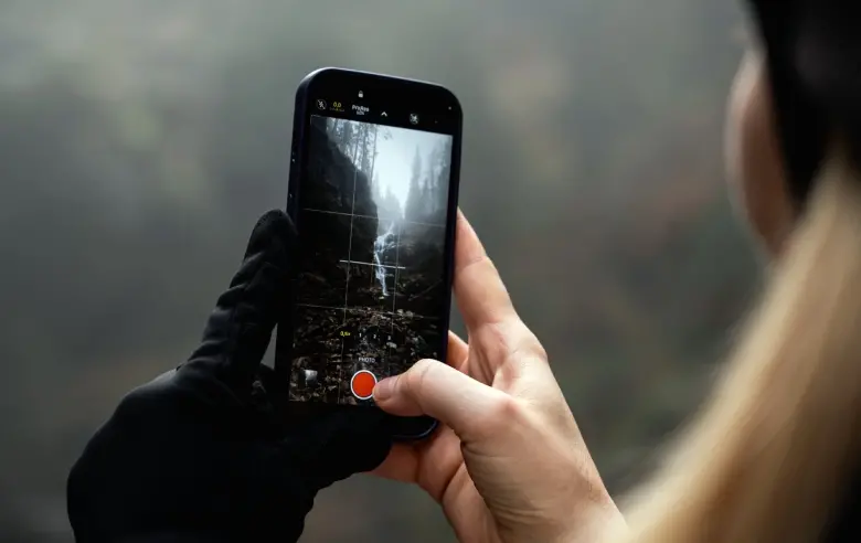 Jak robić dobre zdjęcia telefonem? Tajniki fotografii mobilnej