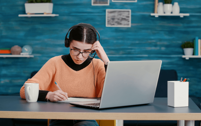 Co kupić na studia? Laptop czy tablet do notatek?