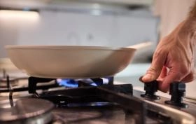 Montaż i podłączenie płyty gazowej &ndash; poradnik 2026