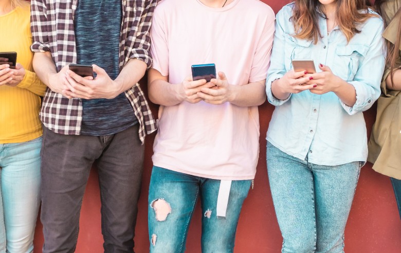 Smartfon do 1000 zł – ranking 2025