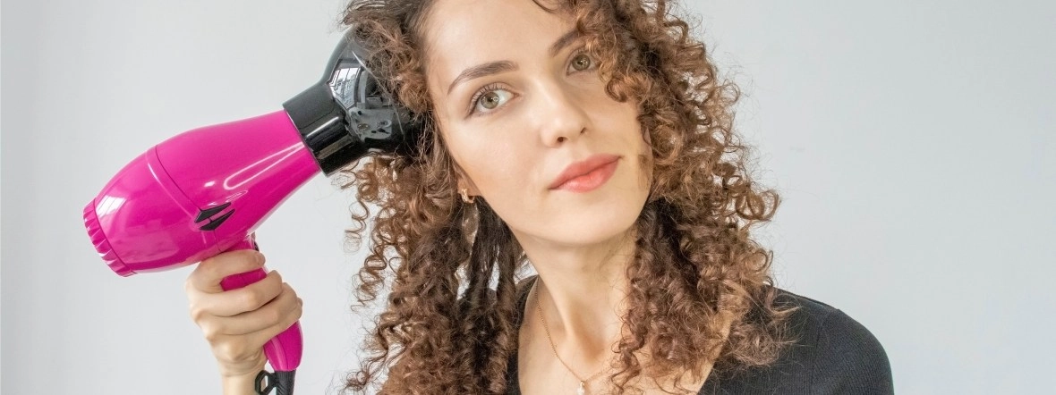 Najlepsza suszarka z dyfuzorem do włosów kręconych – ranking