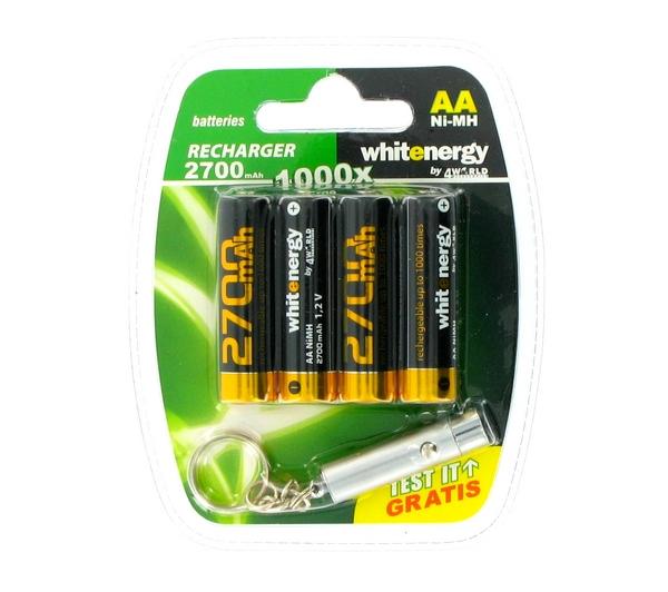 Akumulatorki Whitenergy AA 2700 mAh (4 szt.) + latarka