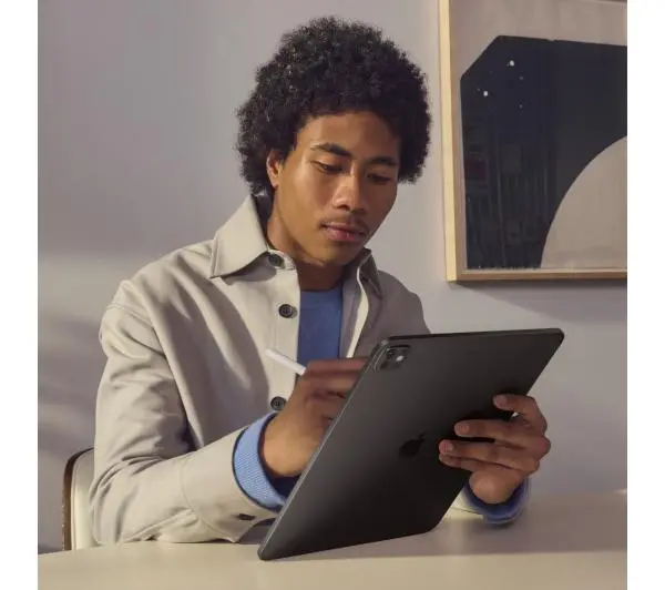 Apple iPad Pro 7 gen 2024 13" 8/256GB Wi-Fi Gwiezdna czerń - Kup na Raty - RRSO 0%