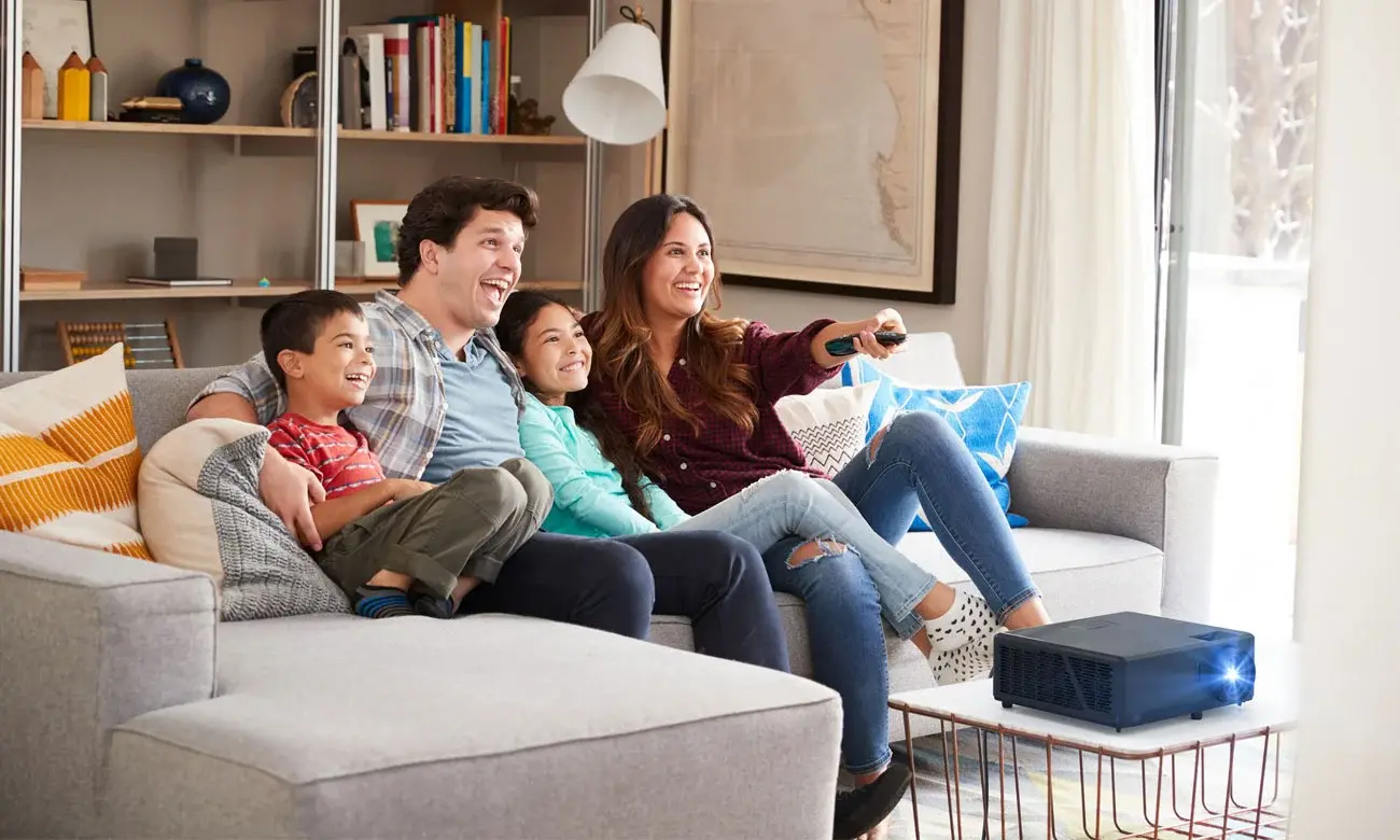 Projektor Optoma UHZ55 DLP 4K  Wi-Fi