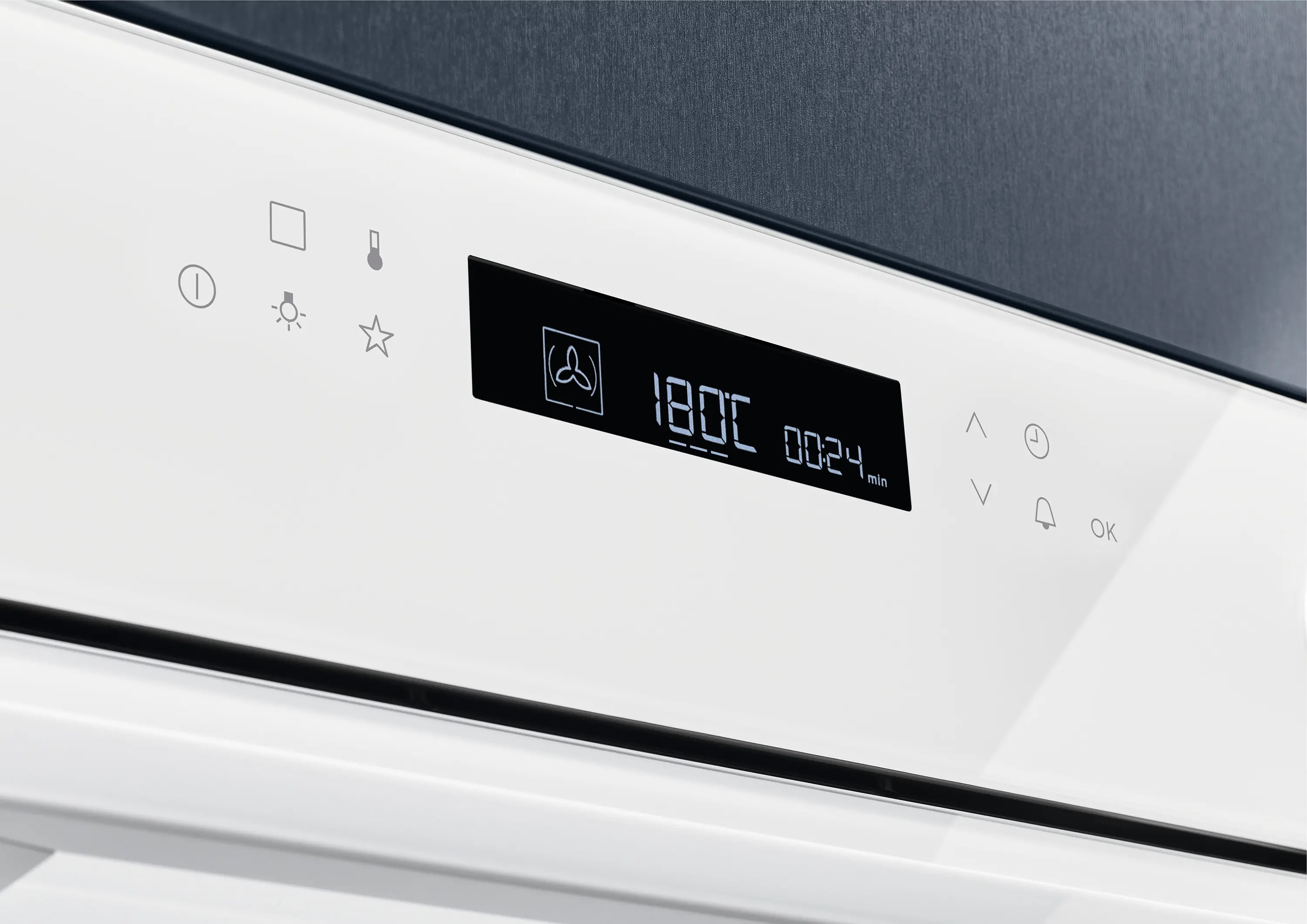 фото Духовка електрична Electrolux EOE7F31V