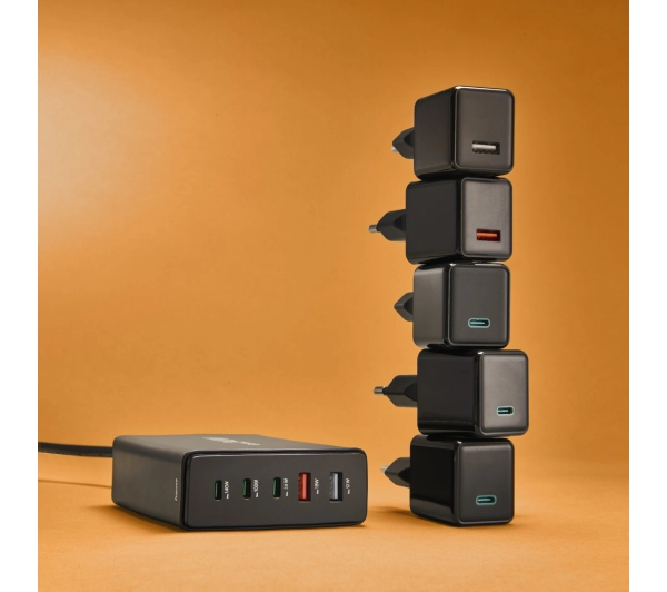 Hama 201978 140W 3x USB-C, 2x USB-A Czarny