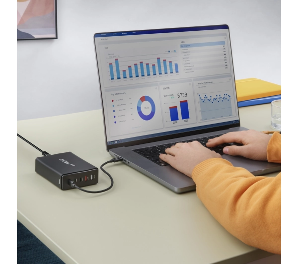 Hama 201978 140W 3x USB-C, 2x USB-A Czarny
