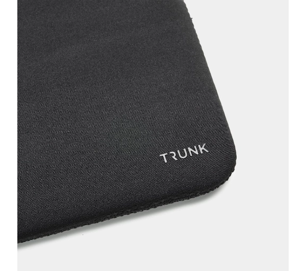 Trunk Neoprene Sleeve MacBook Pro 16" Czarny