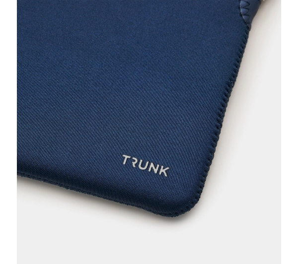 Trunk Neoprene Sleeve MacBook Air 15" Granatowy