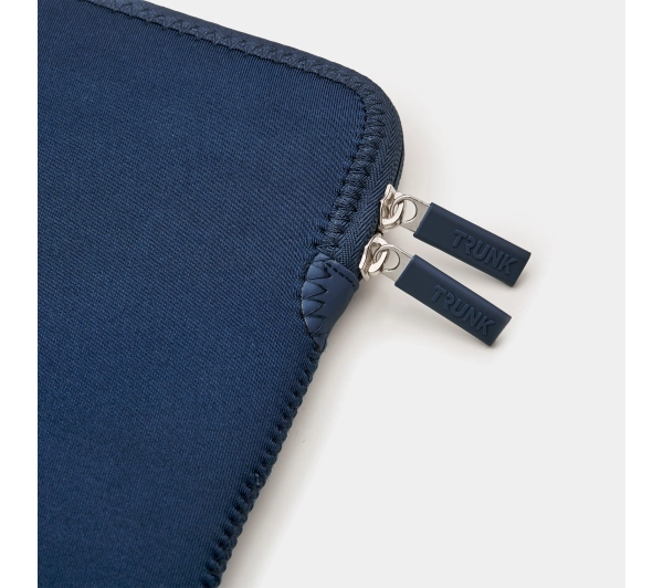 Trunk Neoprene Sleeve MacBook Air 15" Granatowy