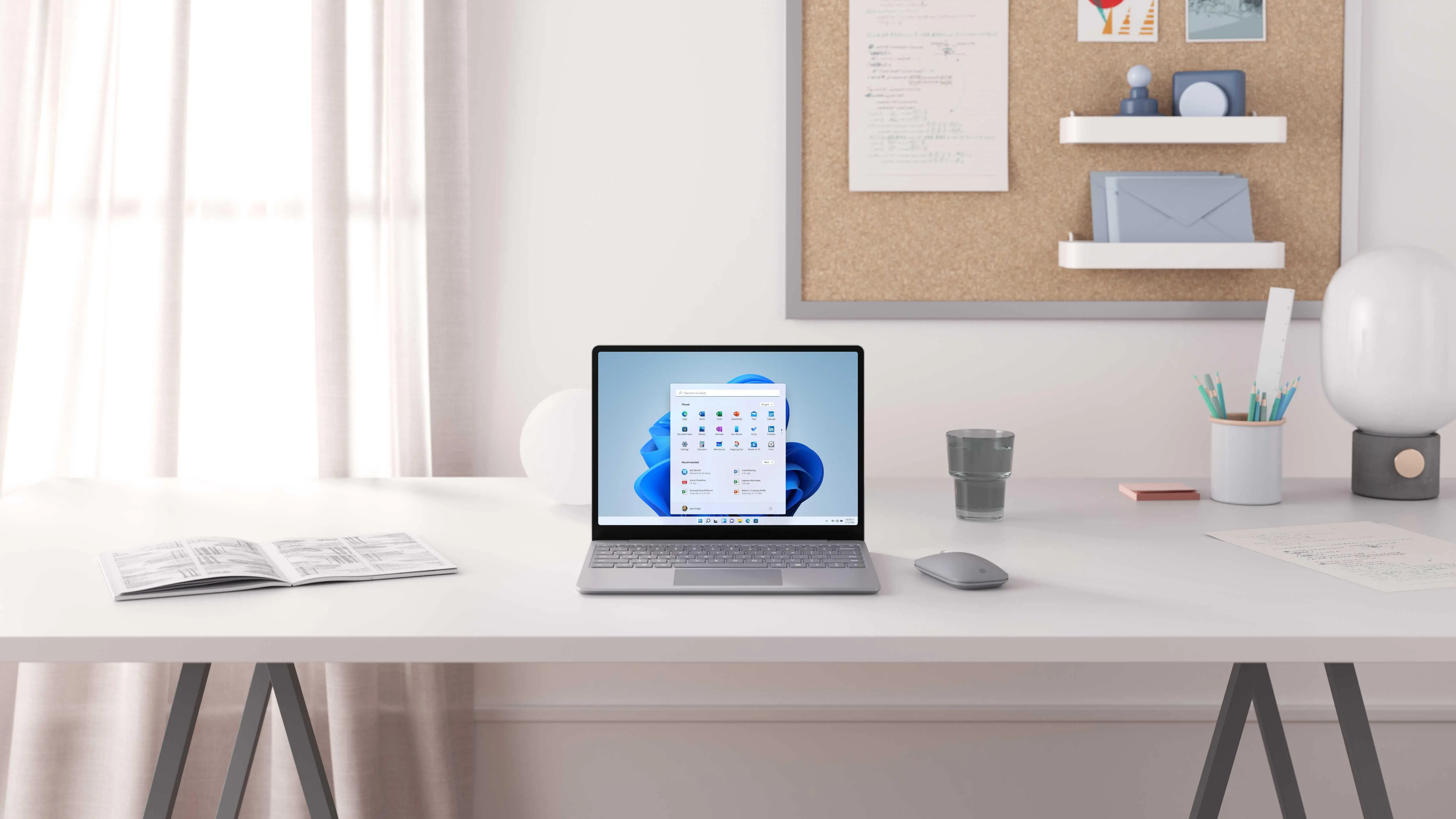 Laptop Microsoft Surface Laptop Go 12,4" i5-1035G1 8GB RAM 256GB Dysk SSD Win10S Platynowy