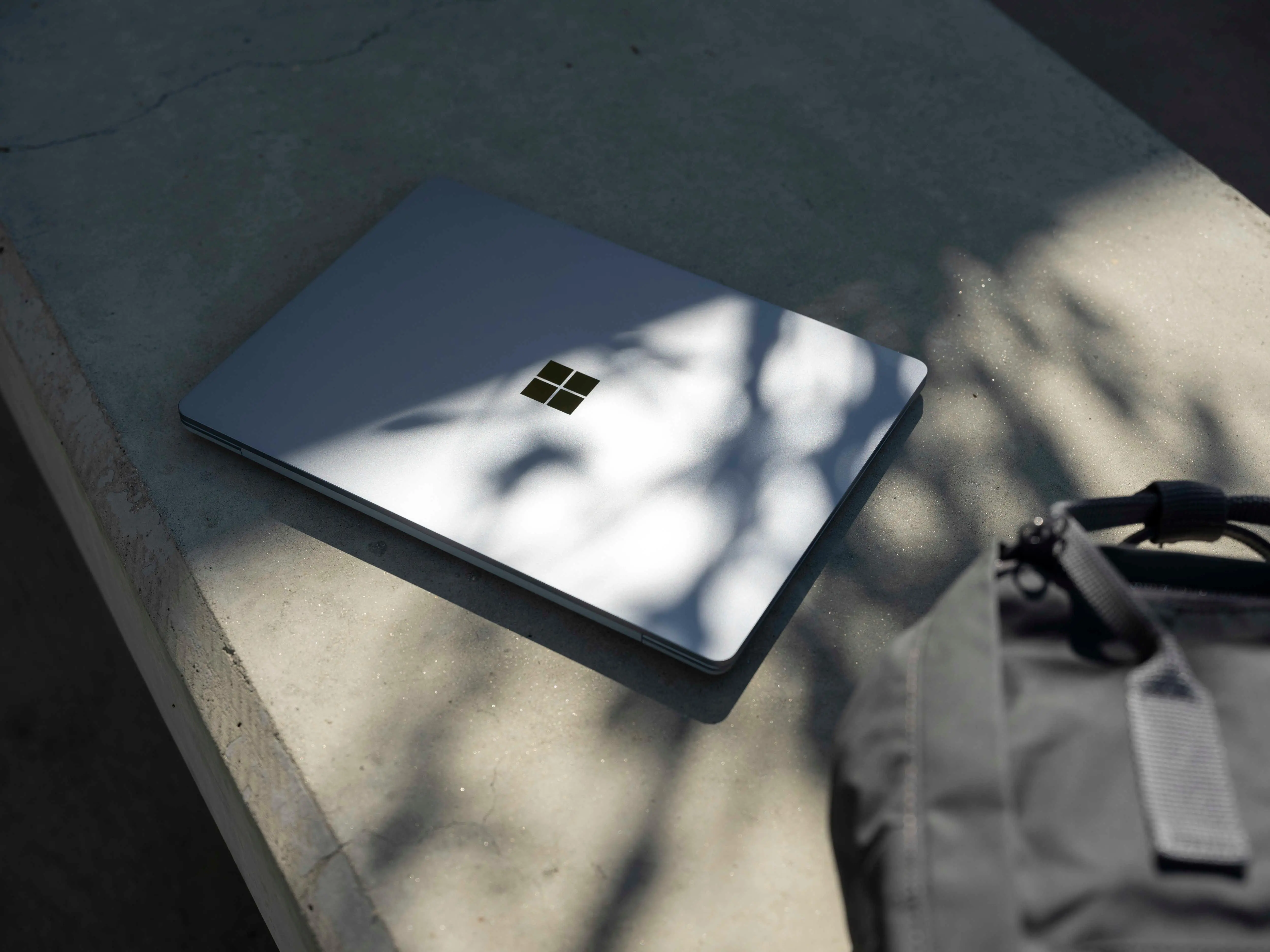 Laptop Microsoft Surface Laptop Go 12,4" i5-1035G1 8GB RAM 256GB Dysk SSD Win10S Platynowy