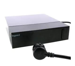 Legrand 049430 8 gniazd 2m Czarny