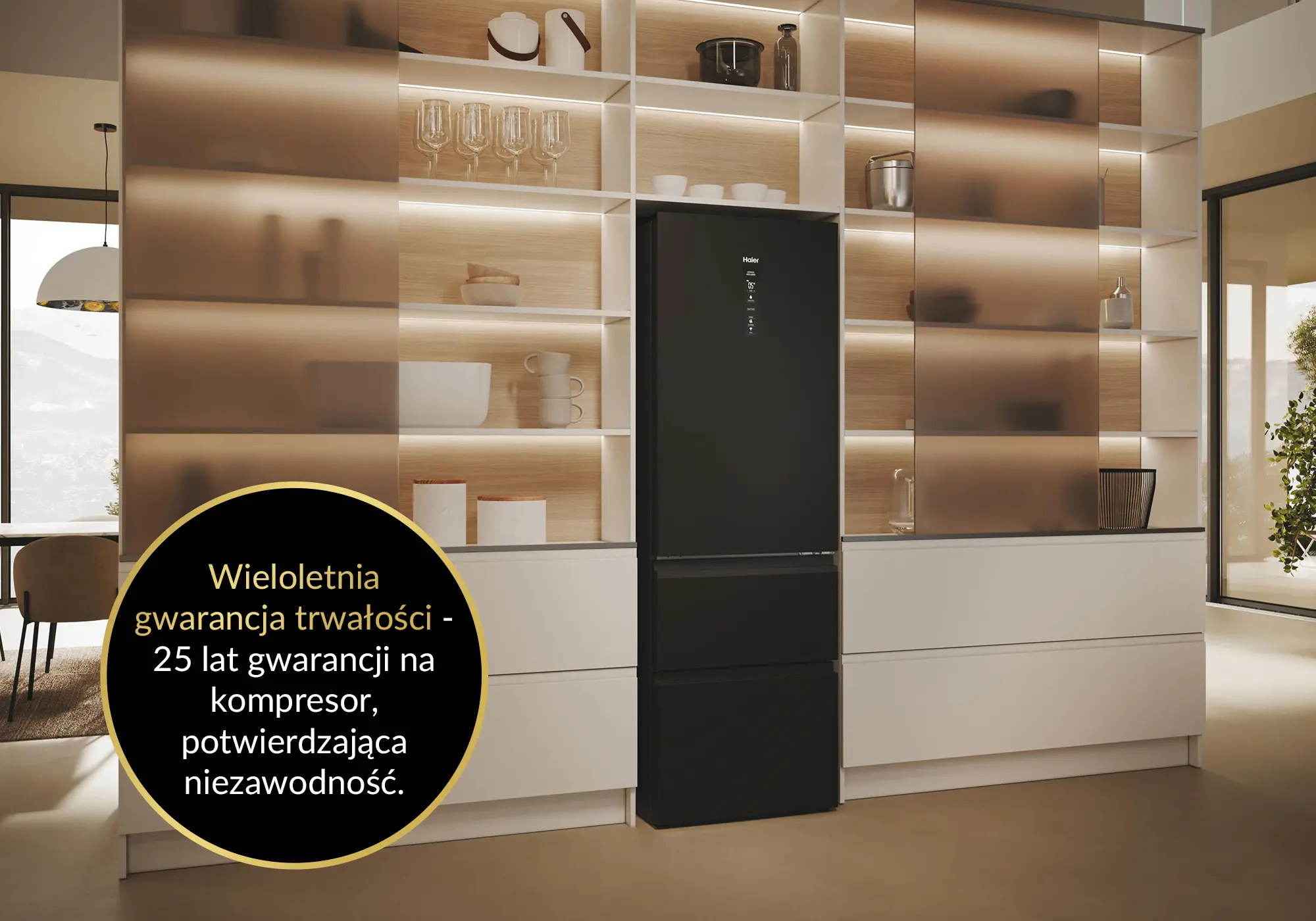 Lodówka Haier Seria 5 HTW5618DNPT Pełny No Frost 185cm Szuflada z kontrolą wilgotności Zdalne sterowanie Czarny