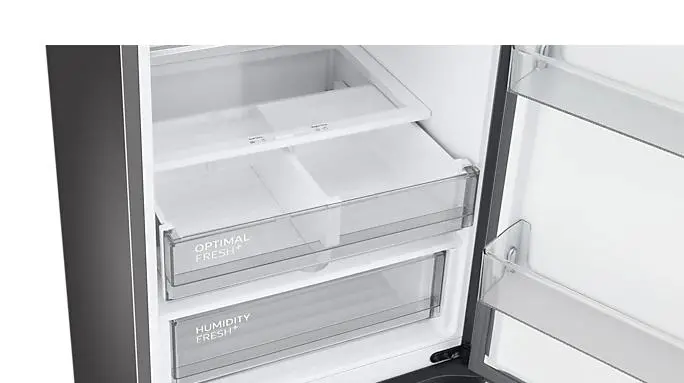 Wnętrze chłodziarki Samsung Bespoke RB38C7B5C22