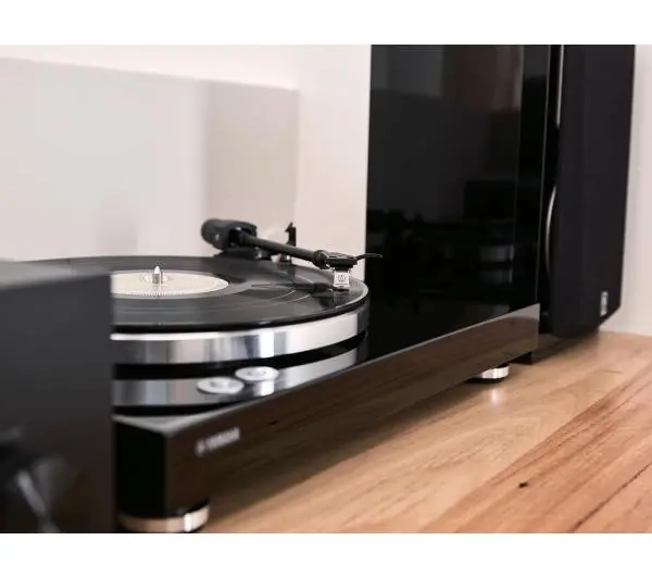 Yamaha TT-S303 Manualny Napęd paskowy Przedwzmacniacz Czarny - Kup na Raty - RRSO 0%