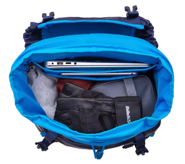 Rivacase Dijon 5361 30L 17,3" Niebieski