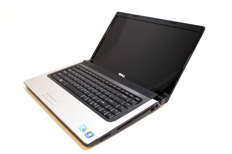 Dell Studio 1558 330M 4GB RAM 320GB Dysk HD4570 Grafika Win7