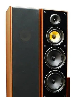 фото Колонки для домашнього кінотеатру Taga Harmony TAV-606 v.3 Set Walnut 1