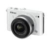 Nikon 1 J3 + 10-30 mm (biały)