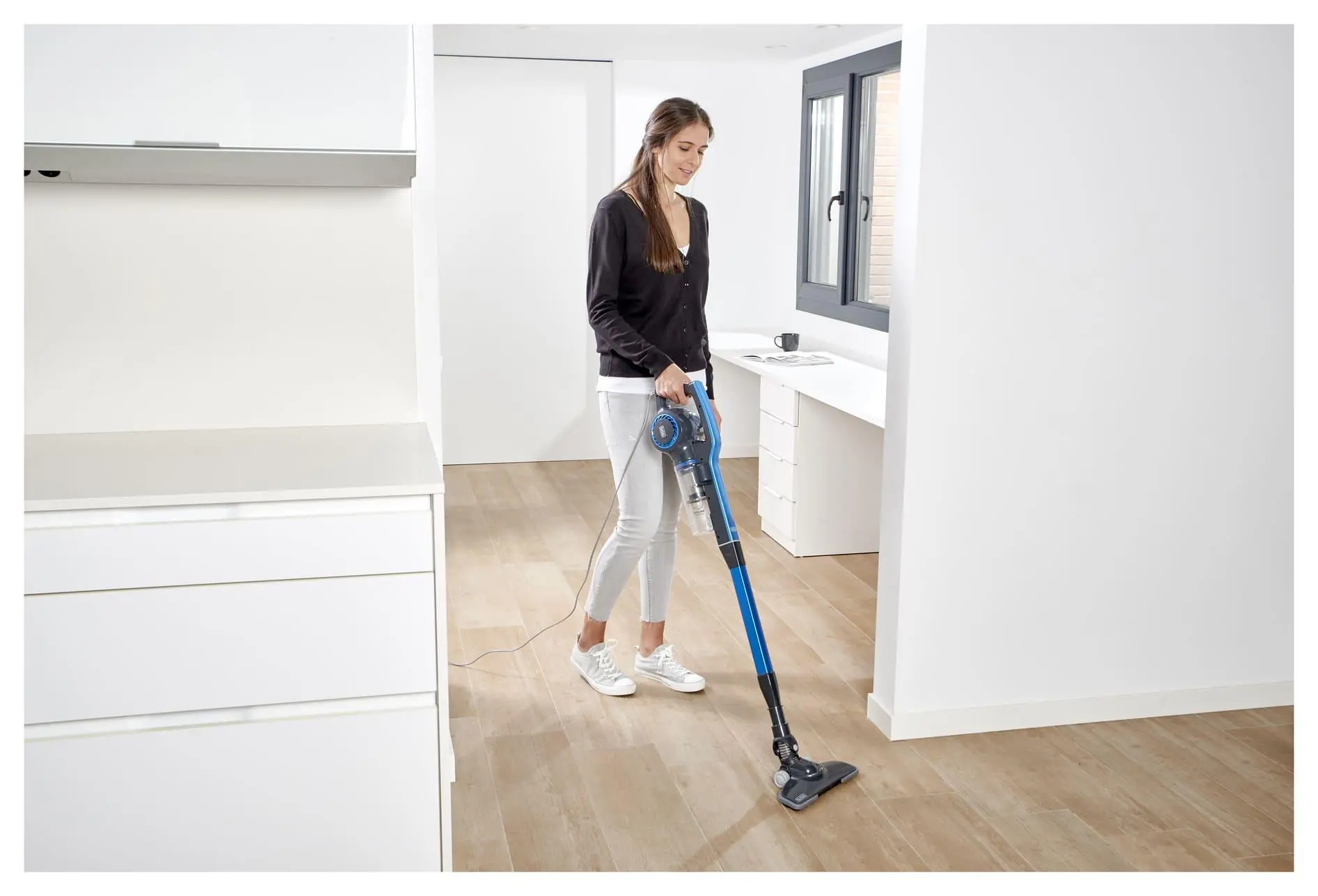 фото Вертикальный + ручной пылесос (2в1) Black+Decker BXVMS600E 3