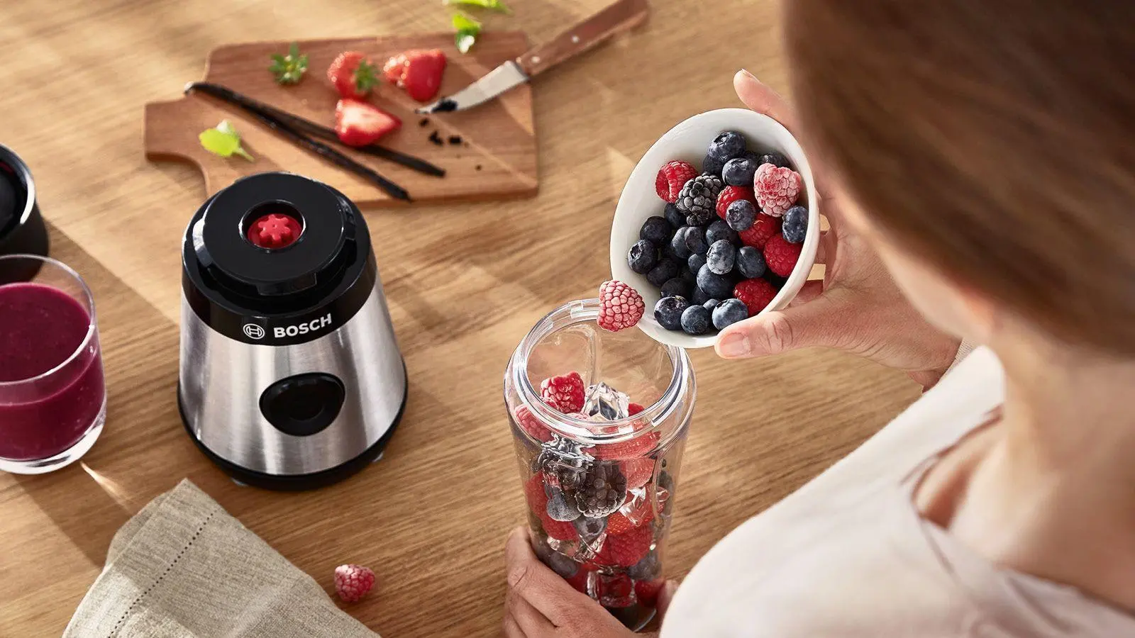 Blender kielichowy Bosch VitaPower Serie 2 MMB2111M 0,8l Butelka
