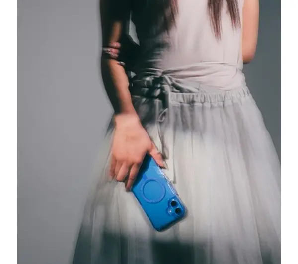 Skinarma Magnetic Charging do iPhone 16 Plus Niebieski