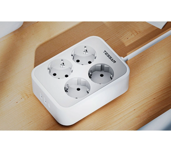 Tessan TS-PS01DE00 4 gniazda  2x USB-A 1x USB-C Biały
