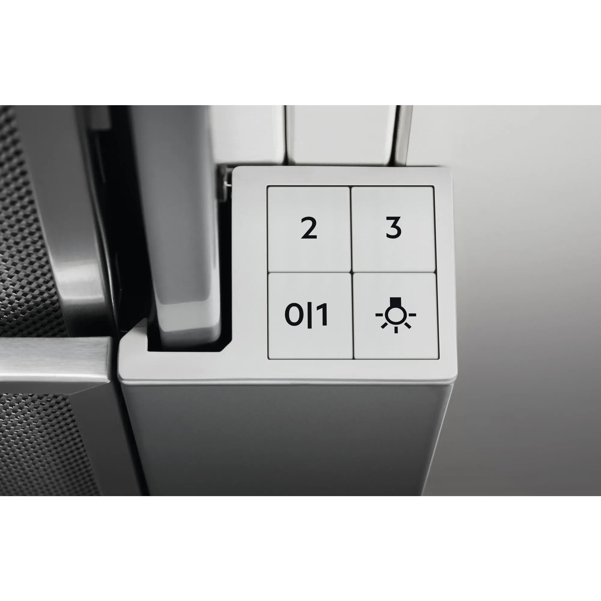 фото Вытяжка телескопическая Electrolux LFP326S 1