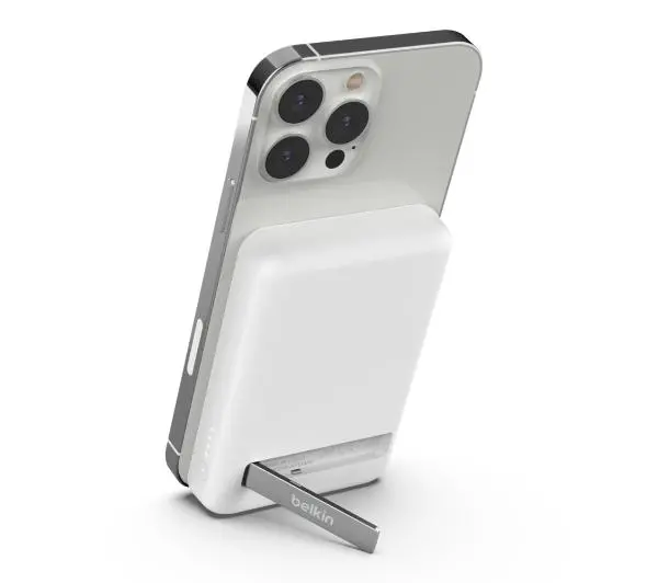 Belkin BPD004BTWT BoostCharge Magnetic Wirelees 5000mAh Biały