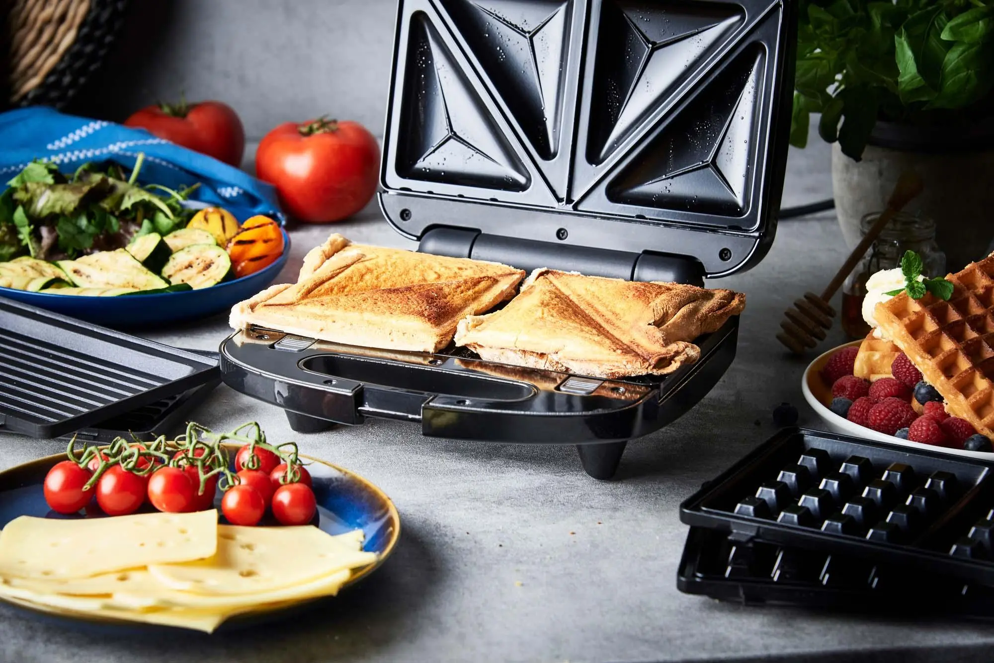 Placas Sandwichera Gofrera Y Grill Russell Hobbs Fiesta
