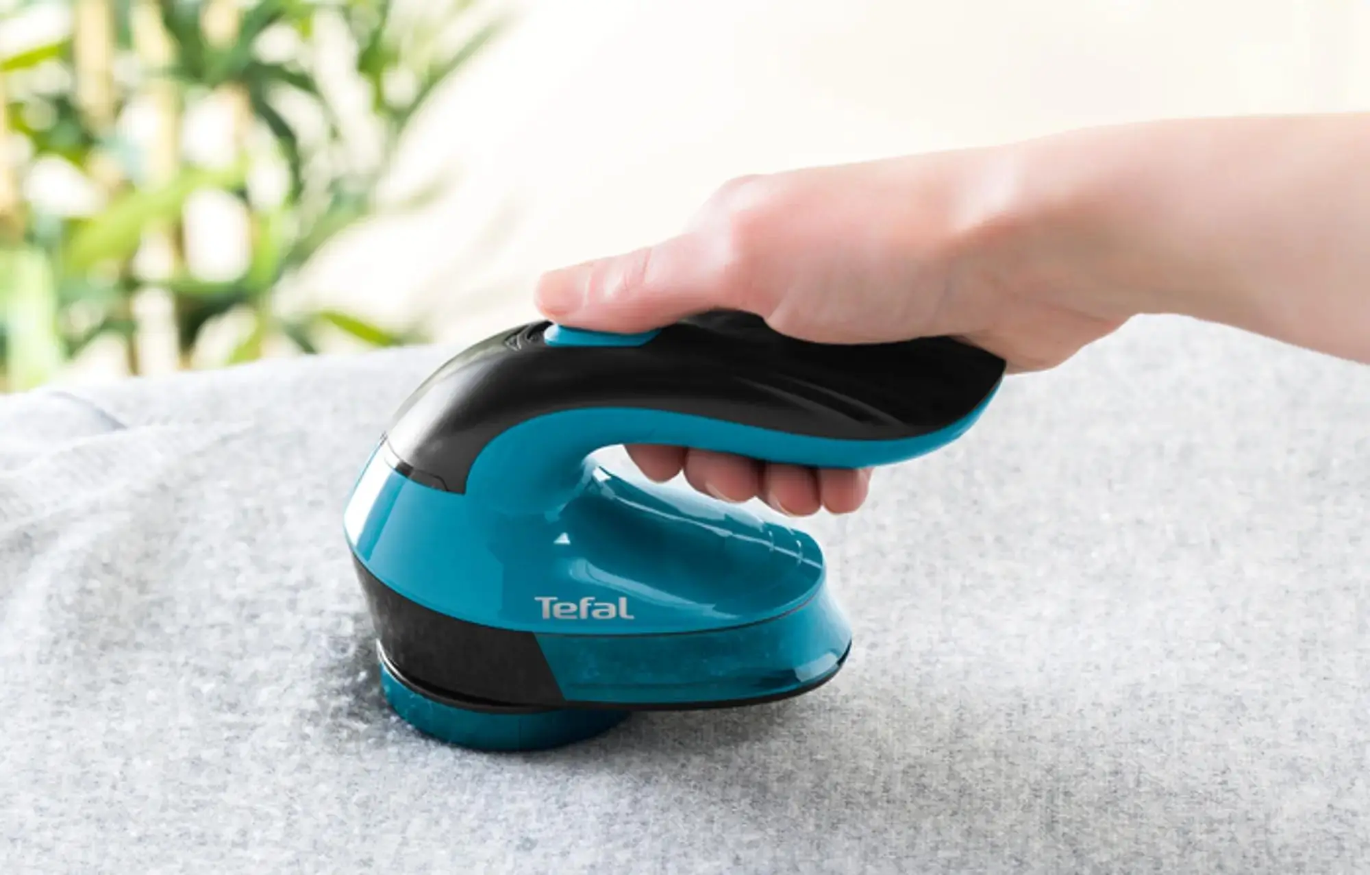 фото Машинка для видалення катишків Tefal JB1011E0