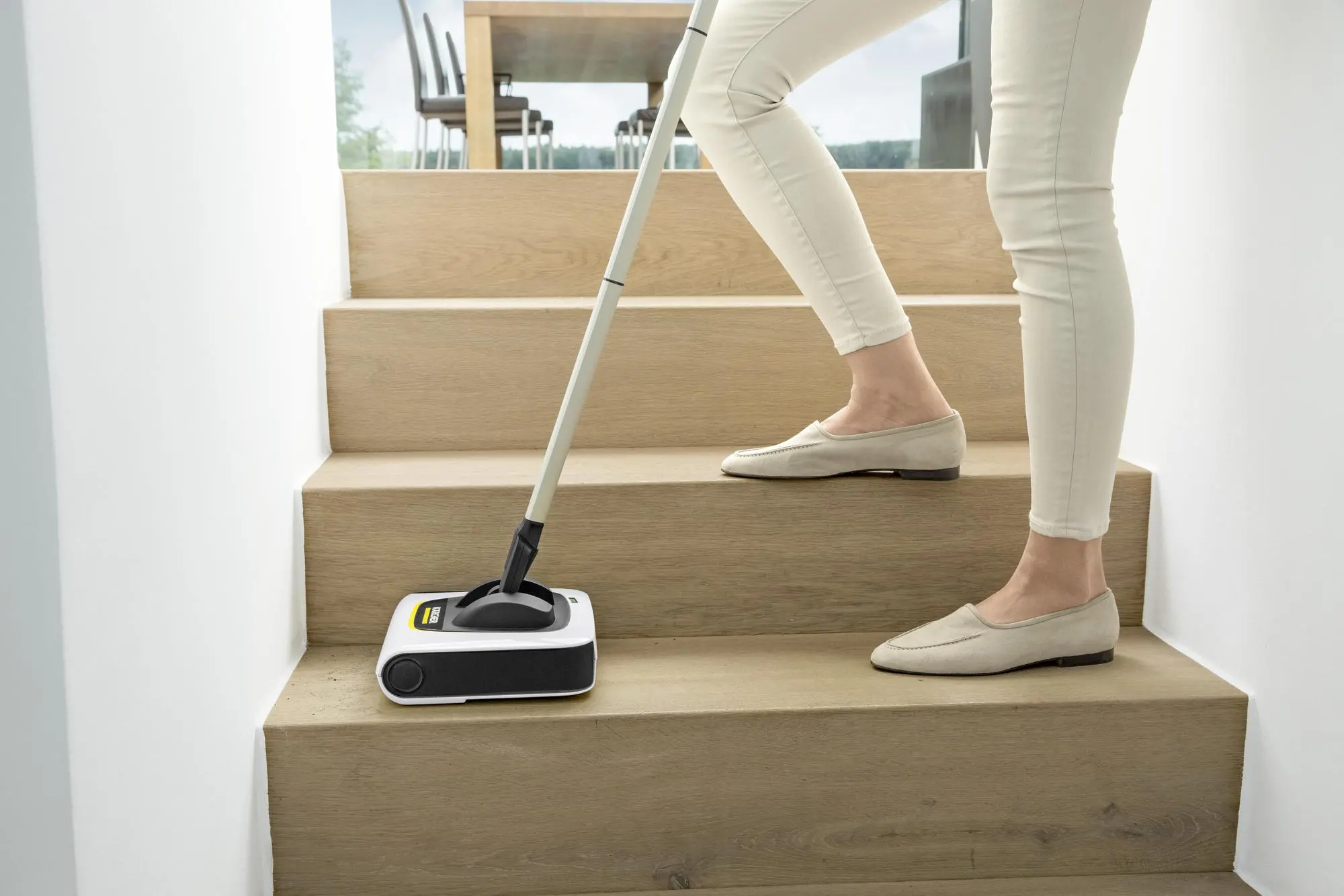 Szczotka elektryczna Karcher KB 5 1.258-050.0 30min Wymienny akumulator