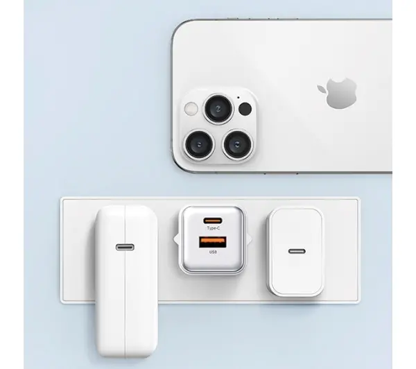 USAMS 1xUSB+1xUSB-C PD30W 3A PD3.0 Fast Charging Purpurowy