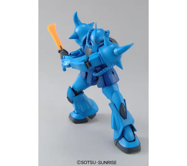 Bandai MG 1/100 MS-07B GOUF VER. 2.0