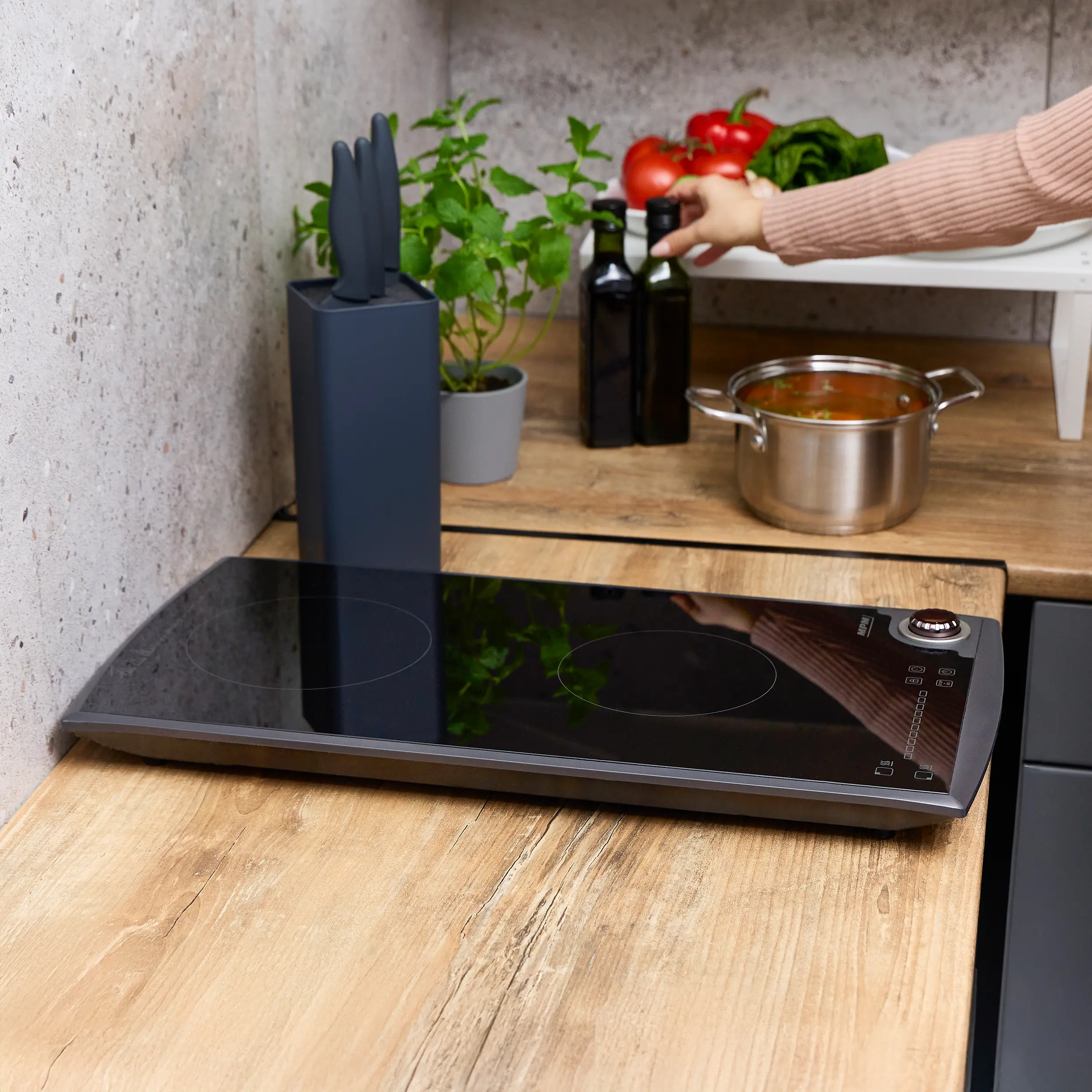 фото Настільна плита MPM MKE-24