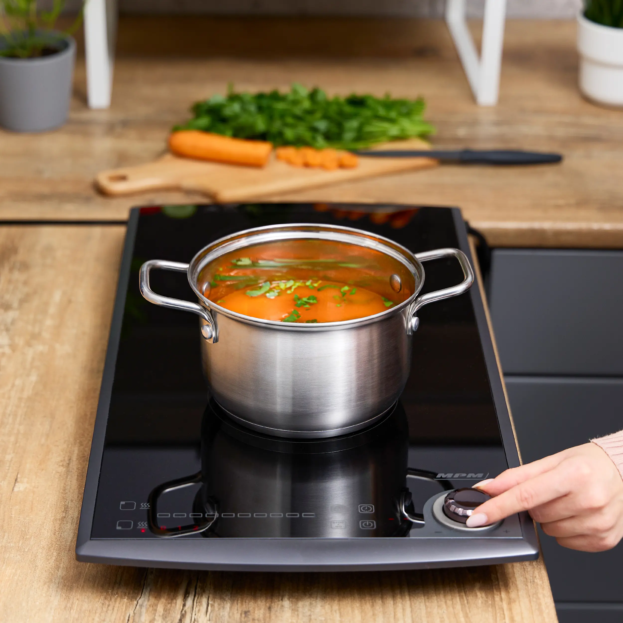 фото Настільна плита MPM MKE-24