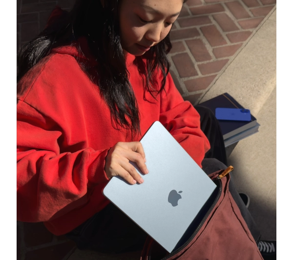 Apple MacBook Air 2025 13,6" M4 24GB RAM 512GB Dysk macOS Srebrny Funkcje AI - Kup na Raty - RRSO 0%