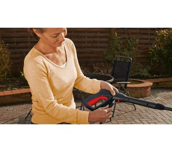 Bosch UniversalAquatak 130 360 Cleaning kit 380l/h Pompa metalowa 6m - Kup na Raty - RRSO 0%