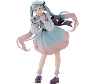 Banpresto Hatsune Miku Holiday Memories - Hatsune Miku (Camera)