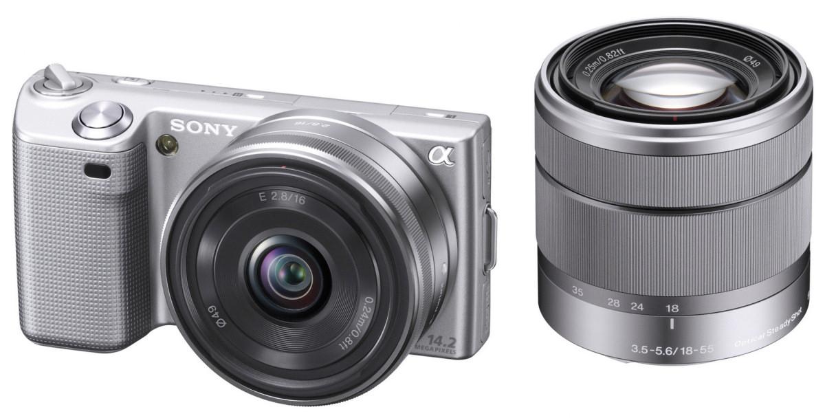 Sony NEX-5 + 16 mm + 18-55 mm (srebrny)