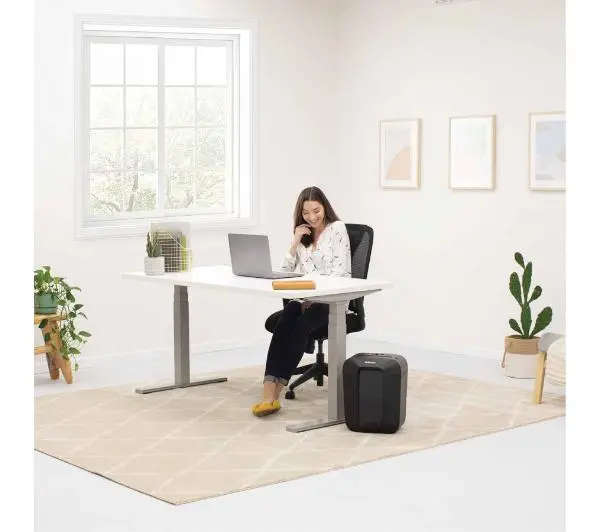 Fellowes LX50 Czarny