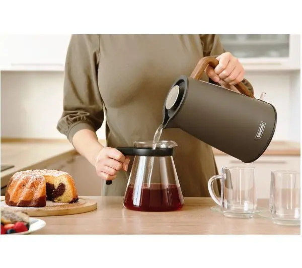 Sencor SWK 2727MB 1,7l 2200W